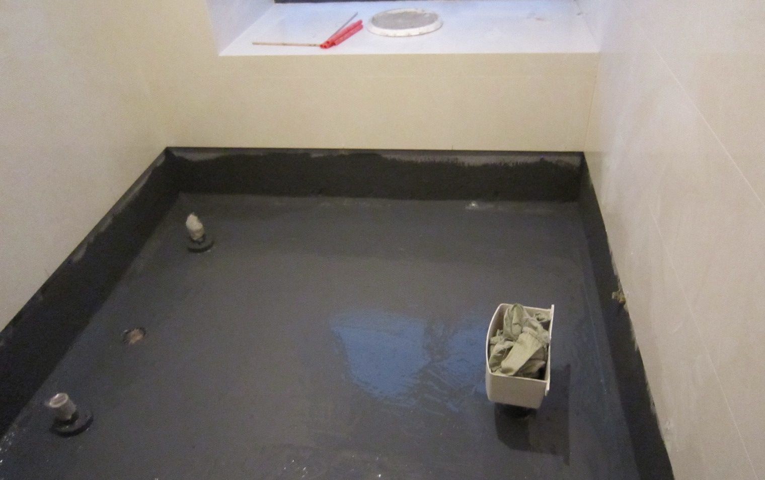 卫生间刷防水处瓷砖空鼓,卫生间刷防水的十大错误