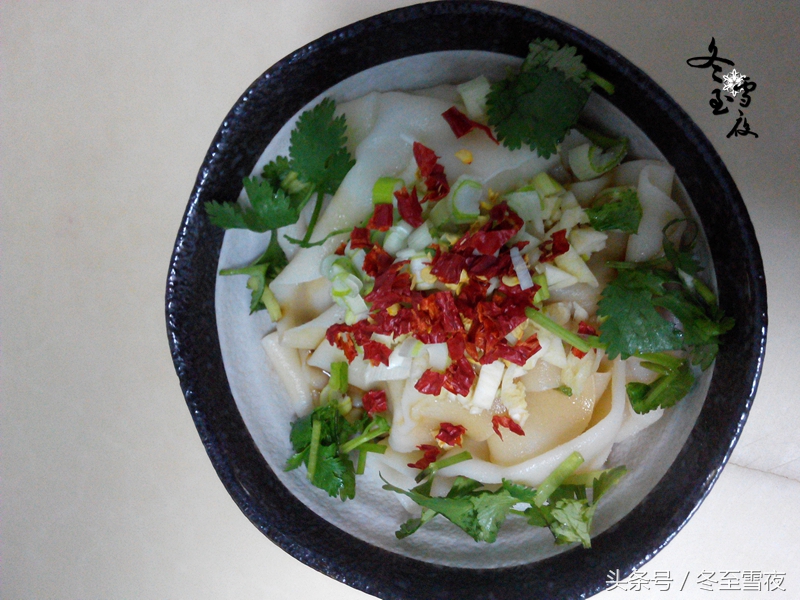 饺子皮剩了做什么合适,包饺子剩下皮怎么做好吃