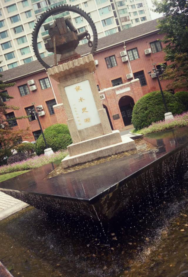 钩沉史话,钩沉往事话当年