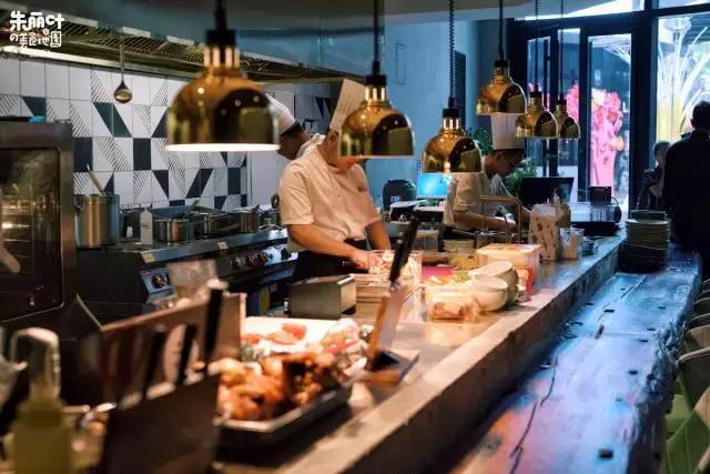 在长春花38元去米其林标准的餐厅吃饭是什么感觉？