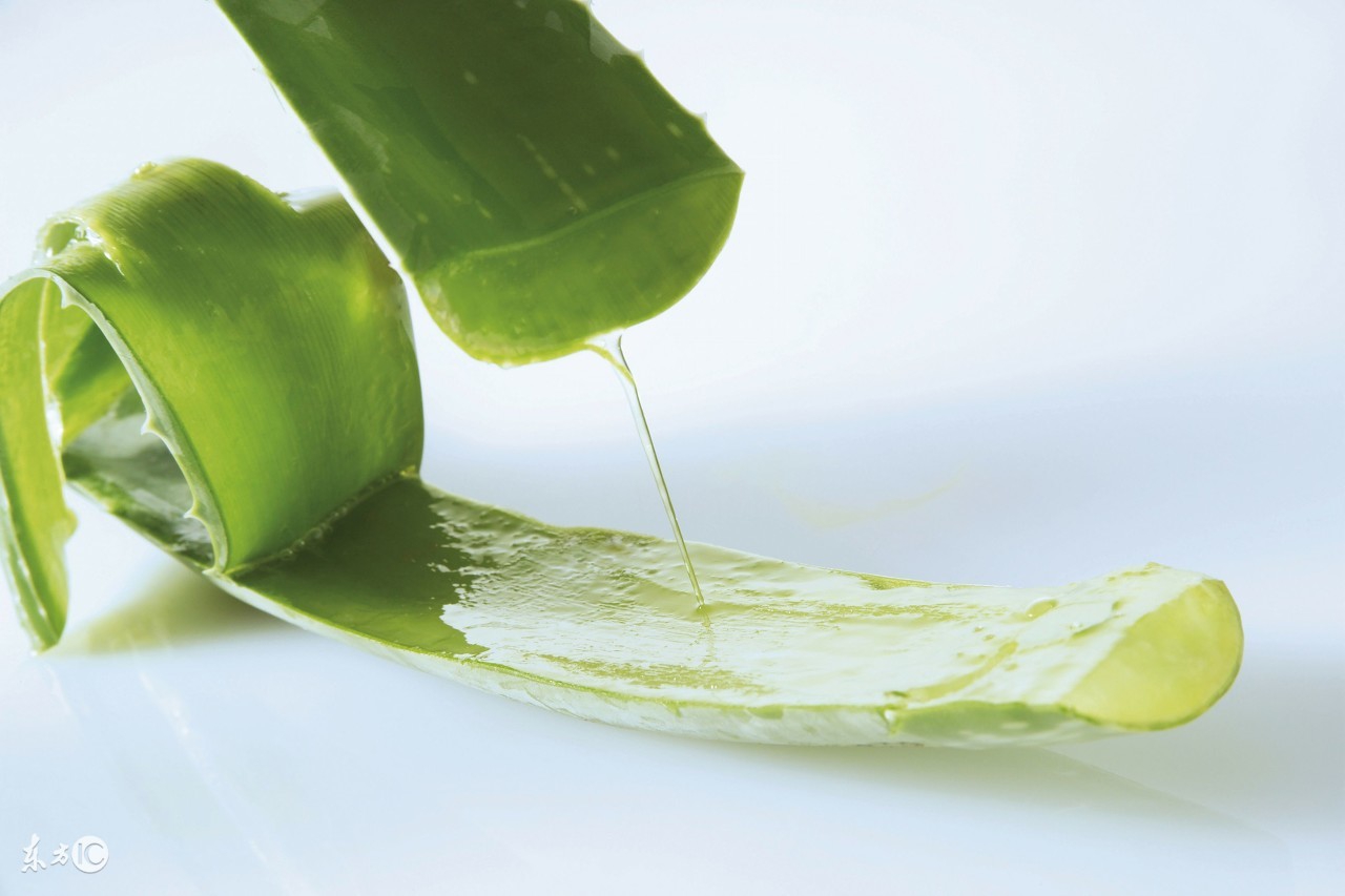 皮肤晒红了怎么缓解,皮肤被晒红之后如何补救防止变黑