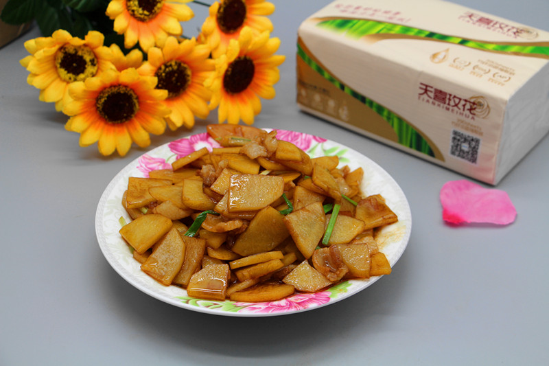 土豆片怎么炒好吃又辣小学生,超下饭的炒土豆片