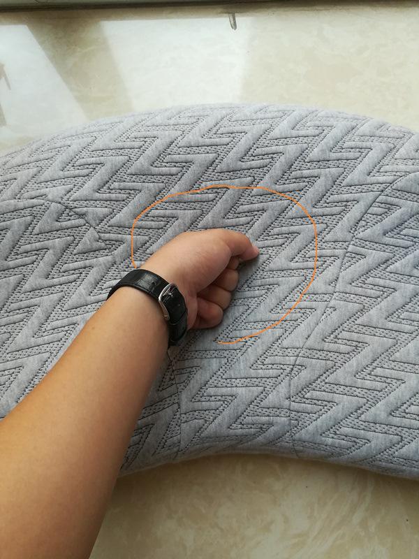 读者评测：今天我测试了一款不一样的产品，没错，就是一个枕头