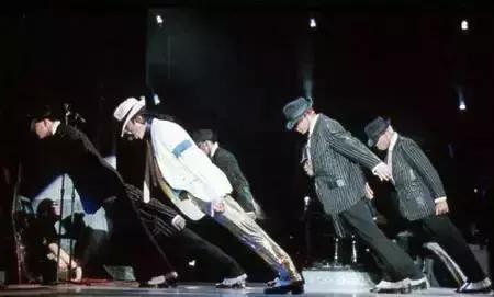 迈克尔杰克逊背后三大谜团,迈克尔杰克逊巨星陨落之谜