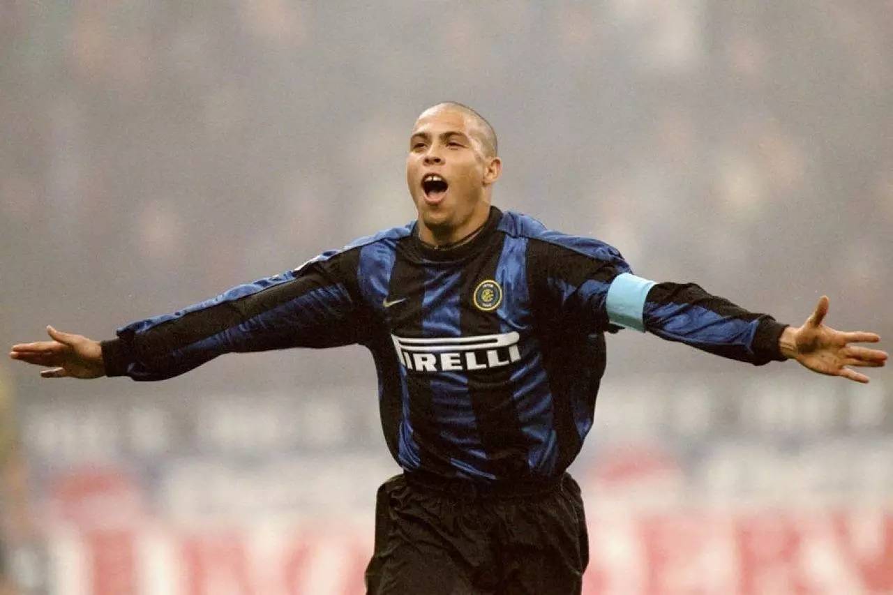 足球玩腻了，轮胎们又开始捣腾NBA