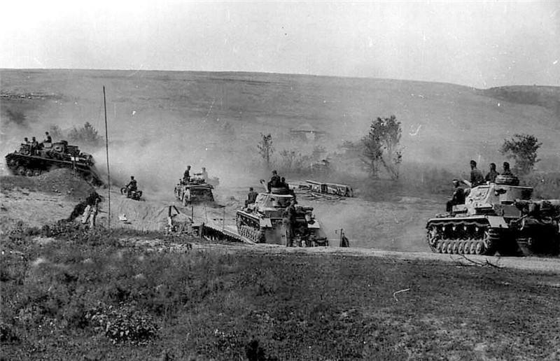 战狼59d中型坦克,二战德国坦克图鉴四视图