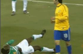 齐达内和贝克汉姆红牌,那些被红牌罚下的球星