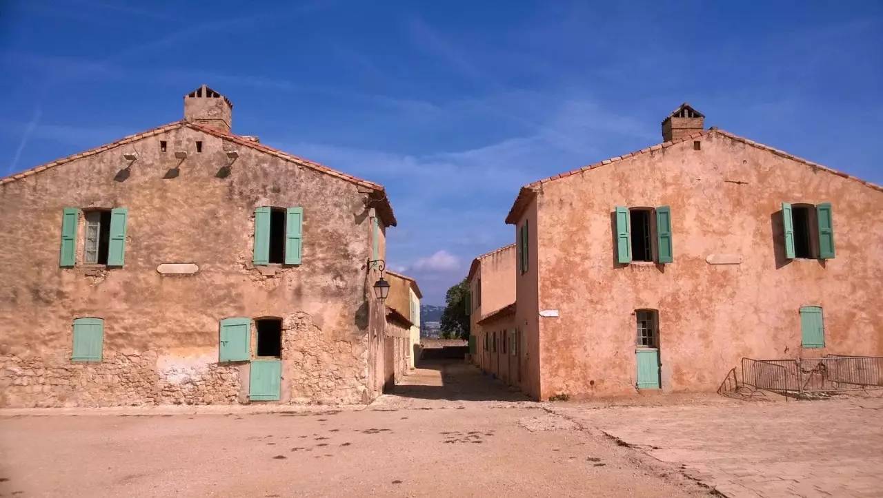 一生必去的海边小镇,蔚蓝海岸有没有值得一去的地方