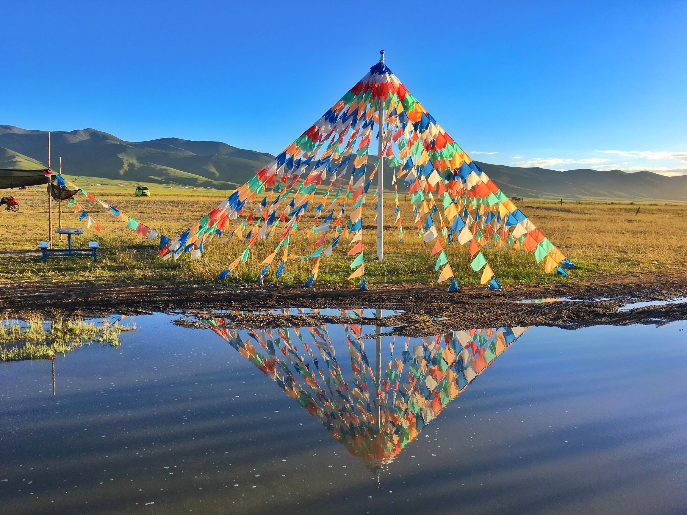 清晨的青海湖美景,静谧的青海湖
