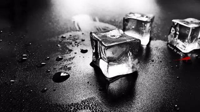 怎么给照片弄上自己的签名水印,照片如何添加印章水印