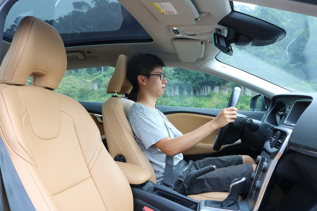 沃尔沃新款v40试驾,试驾沃尔沃v40