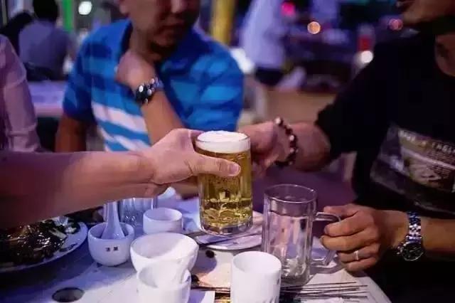 鍋氱毊鍏风殑鍒涗笟蹇冮吀鍙茬画,鐨叿宸ュ巶鍙戝睍