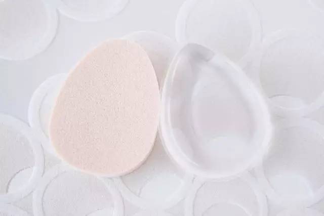 最好用的硅胶粉扑,粉扑硅胶的好用还是海绵的好用