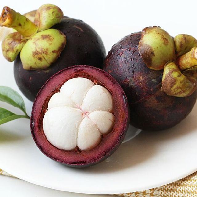 精明女人早就不种花草了，都在种这些果树苗，好看还好吃