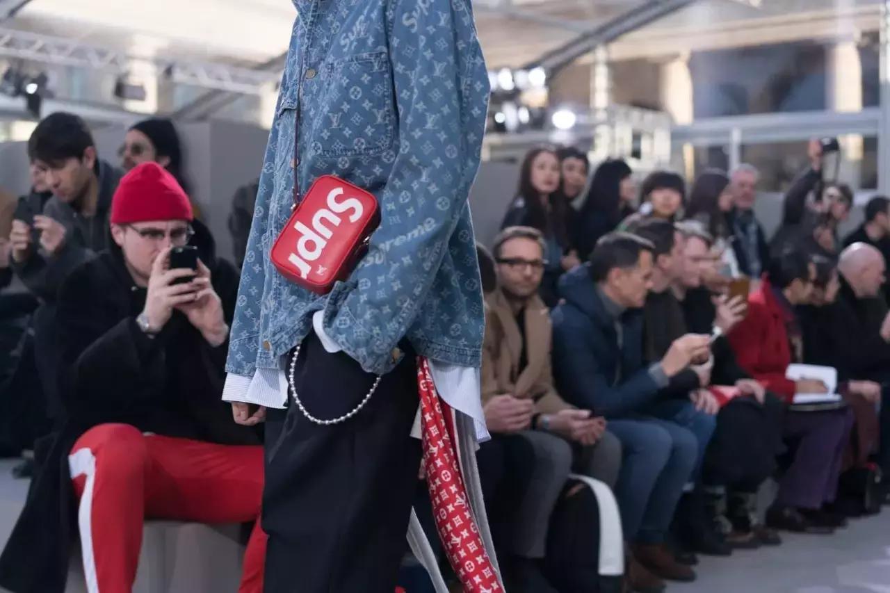 花100万买一台奔驰超跑,花100万买的劳斯莱斯