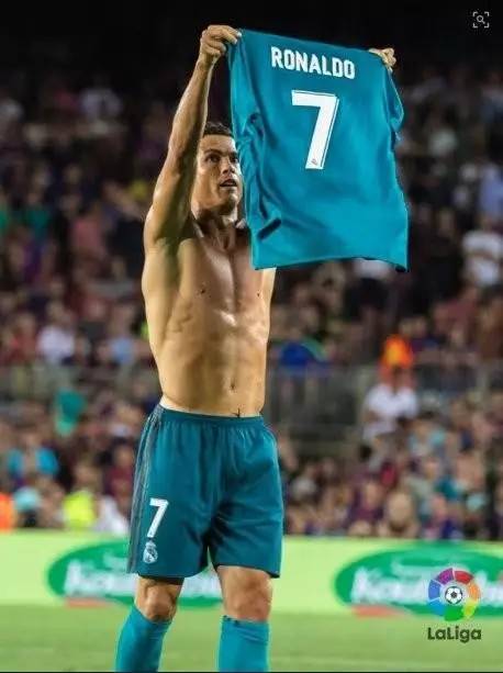 c罗让梅西绝望的三大纪录,c罗梅西伤心视频