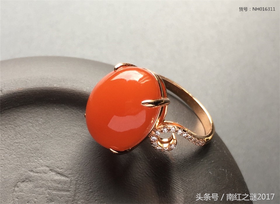 大气轻奢祖母绿戒指,法式轻奢八芒星戒指