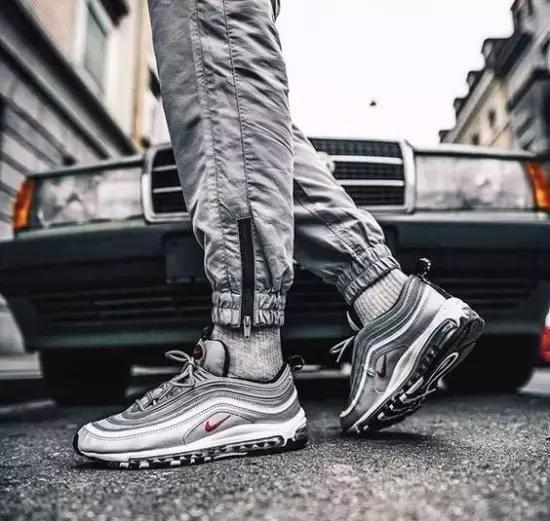 除了椰子鞋还有什么鞋,2019最值得入的潮鞋