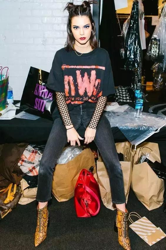 这样的丸子头绝对让你独一无二,从来不知道丸子头都可以这么好看