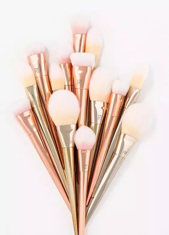 化妆刷的认识视频,化妆刷多久清洗一次