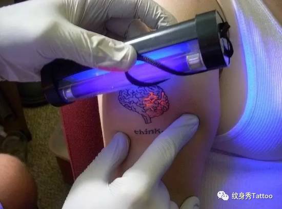 它是夜店的焦点，时尚的宠儿，医院……的心病……