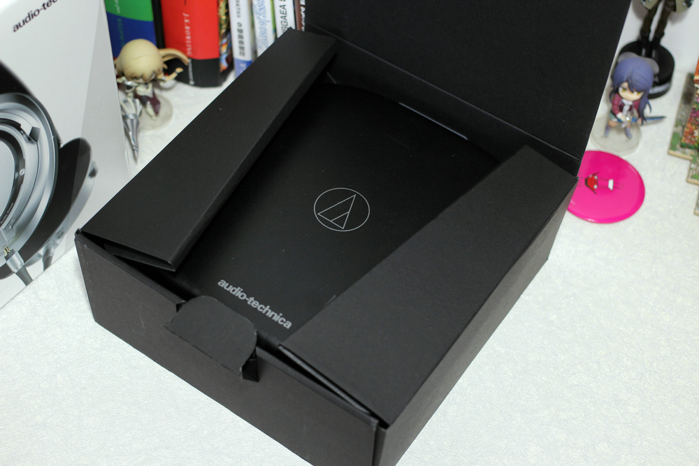 铁三角athsr9头戴式耳机,铁三角ath-twx95.2蓝牙耳机测评