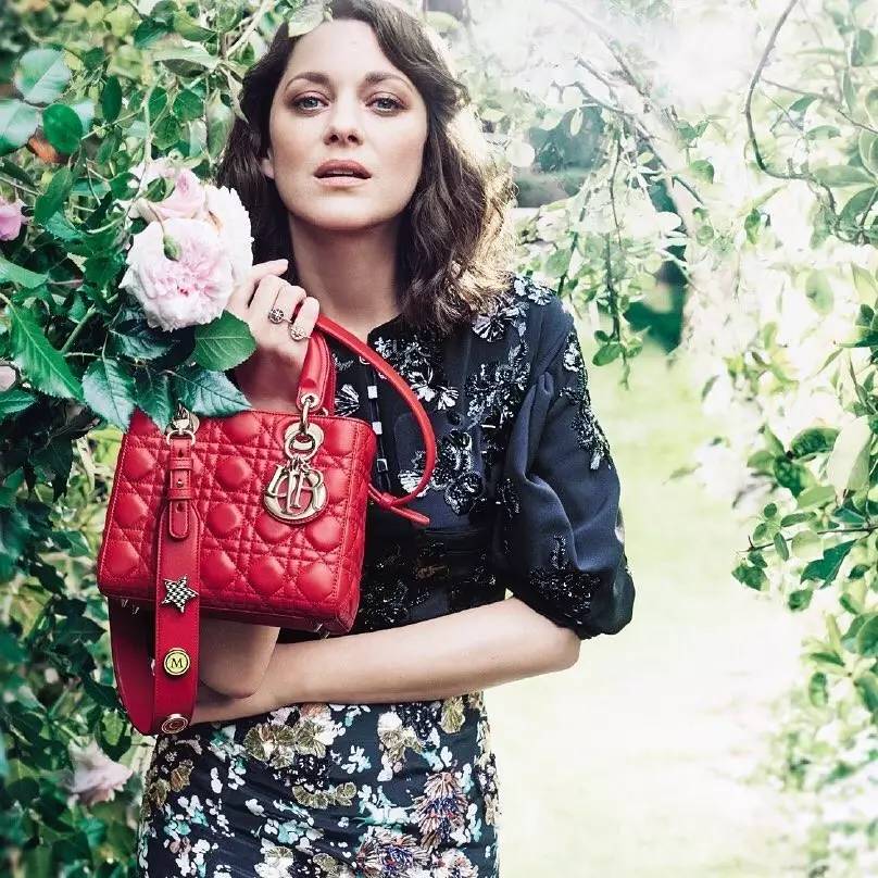 如何买一只一眼能被认出来的包