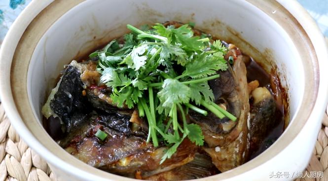 张亮砂锅鱼头煲,张亮中餐厅鱼汤的做法