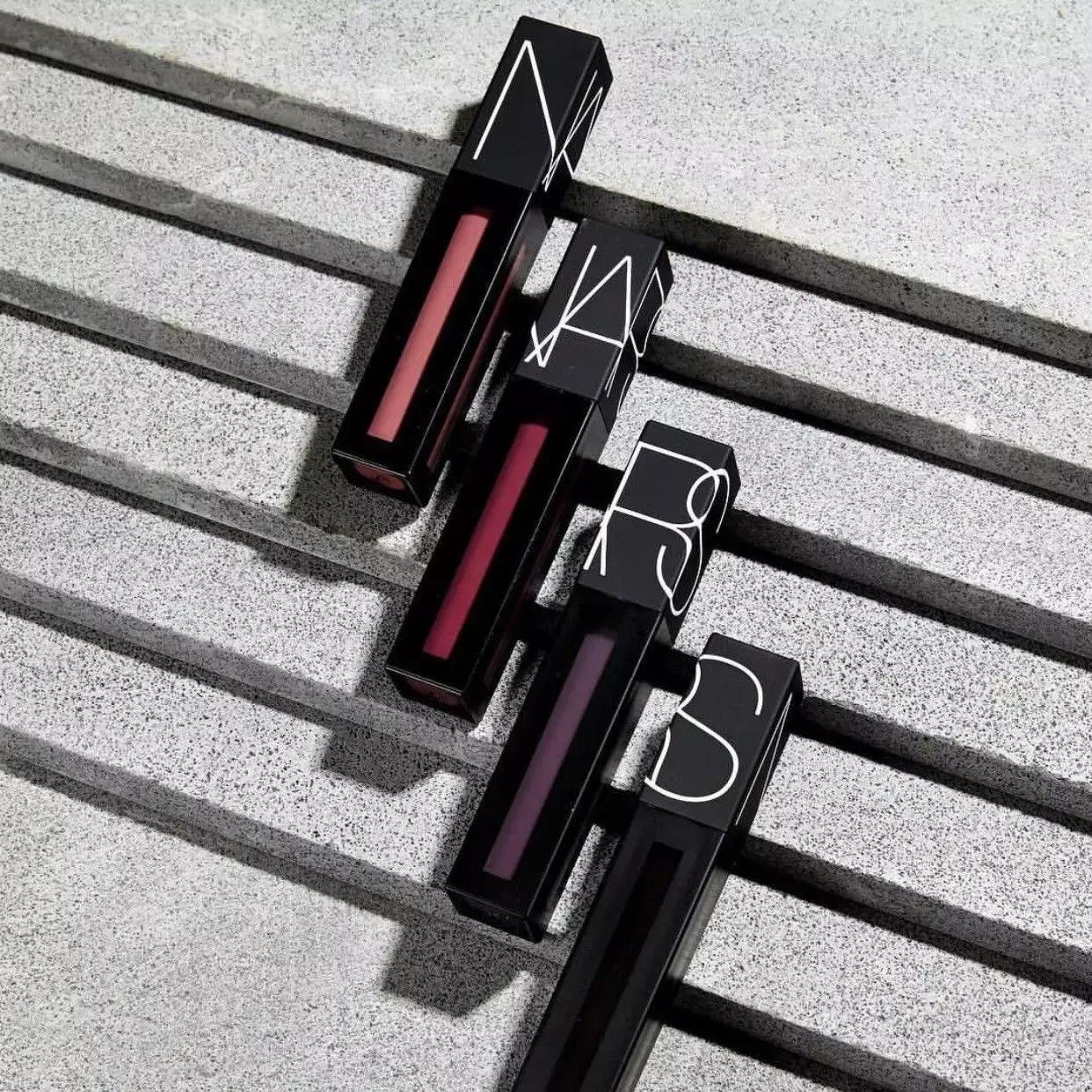 男朋友说要送我100支口红,男朋友送女朋友什么口红好