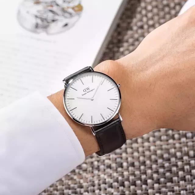 好看又百搭的卡西欧,阿玛尼好还是卡西欧好