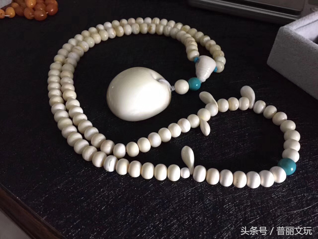 文玩手串的盘玩和保养,文玩手串如何盘玩和保养