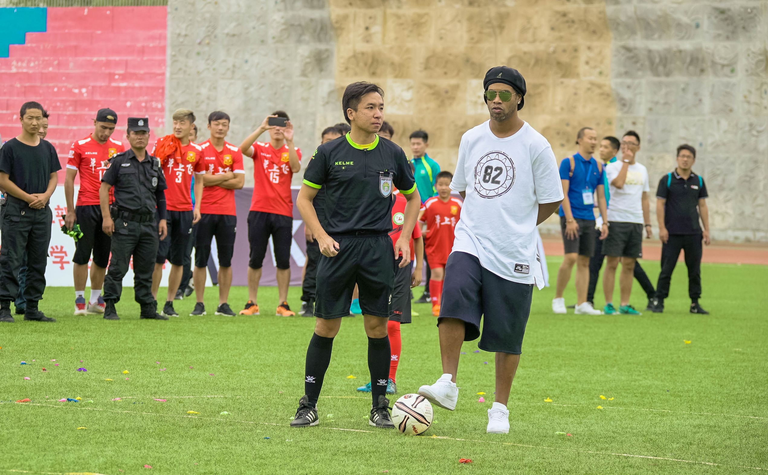 罗纳尔迪尼奥去包头,罗纳尔迪尼奥现身卡塔尔世界杯