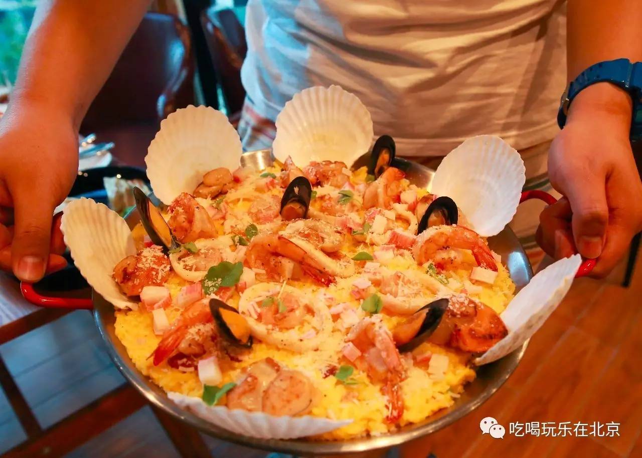 三里屯的这家店,让我甘心被“无人头”戏弄