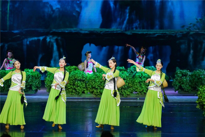 杭州给我一天还你千年,宋城千古情千年等一回