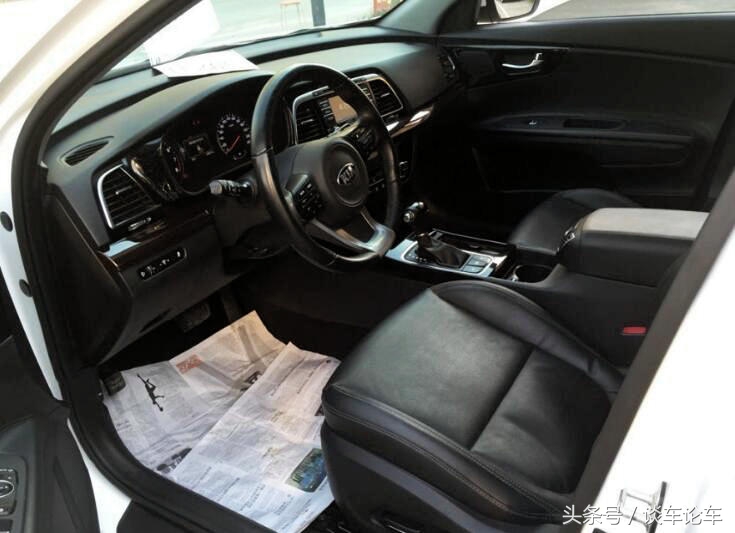 东风起亚k4顶配,3万落地起亚k4