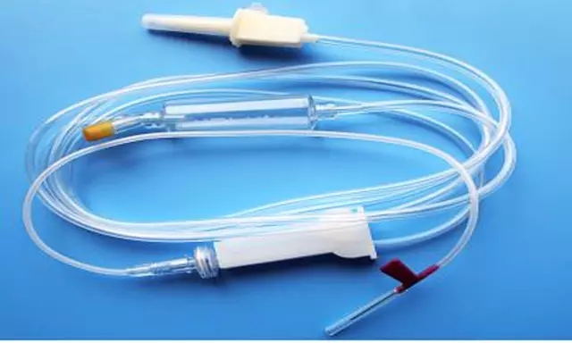 输液液体完了会进空气吗,输液管子里有空气进入身体要紧吗