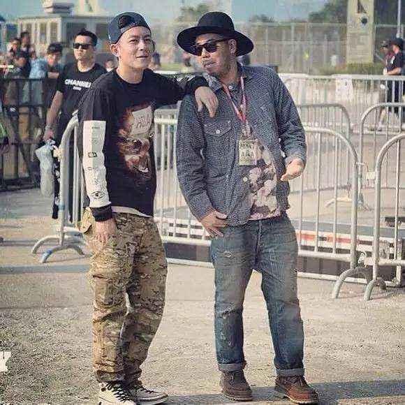 世人只记得他的丑闻，他却默默撑起了一个潮牌帝国