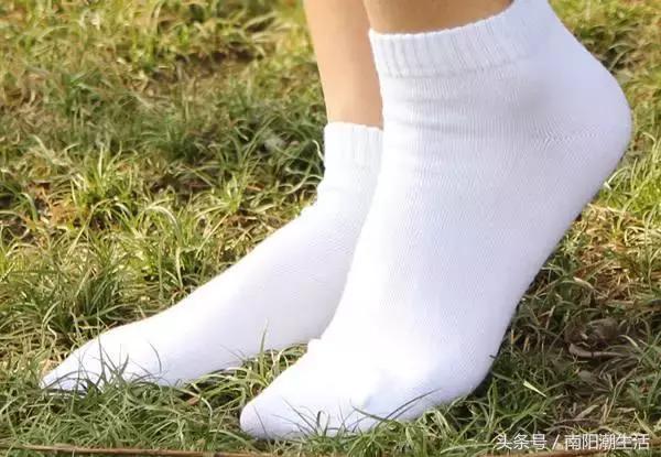 新衣服吊牌可以撕掉吗,新衣服吊牌拆了可以退货吗