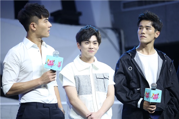 郑恺武艺陈帅,郑恺遇见范志毅