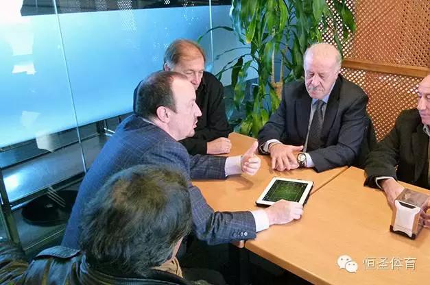 可视化教学足球,足球绕杆辅助教学