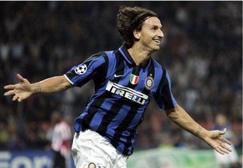 谁是当之无愧的足坛历史第一中锋,不该被遗忘的胡先骕