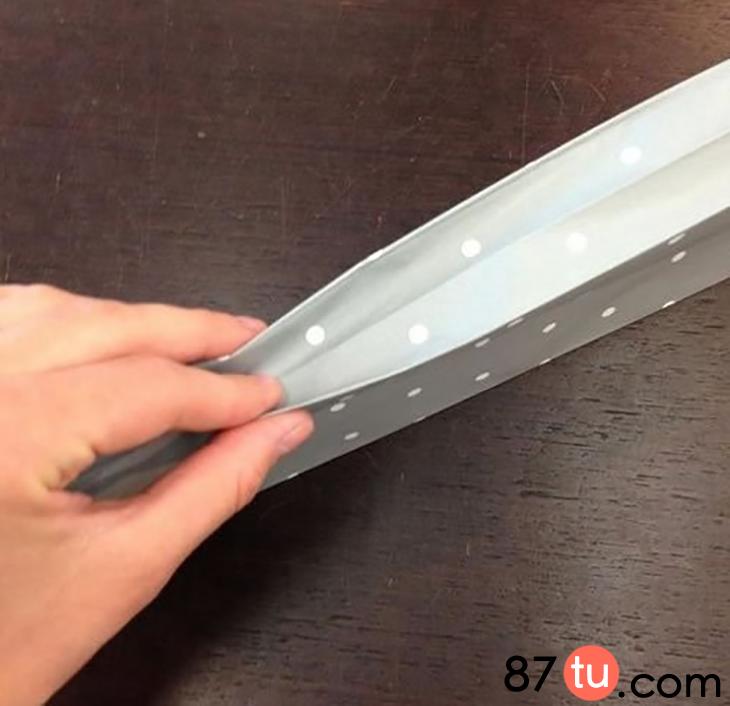 礼品袋的折纸方法简单又实用,礼品袋折纸教程正方纸