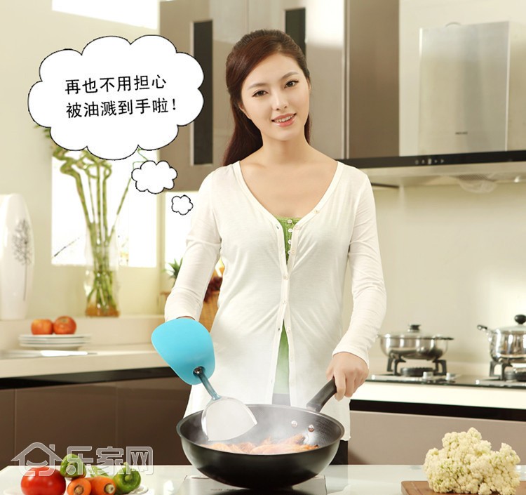 炒菜时被油烫伤怎么处理,炒菜被油烫伤起泡怎么处理