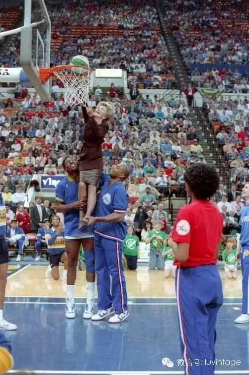 致敬最美红装女神-美国前第一夫人：南希·里根