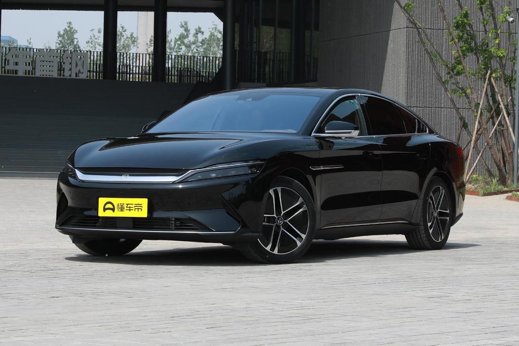 汉ev探店,汉ev试驾车