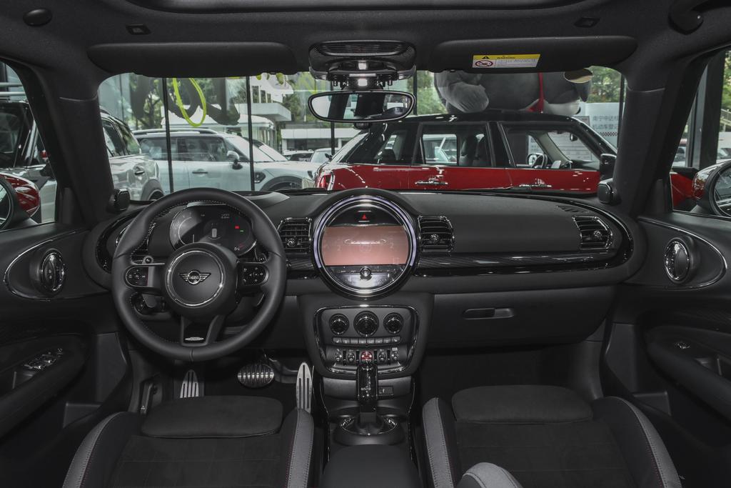 jcwclubman六门版2023款,jcwclubman最新款