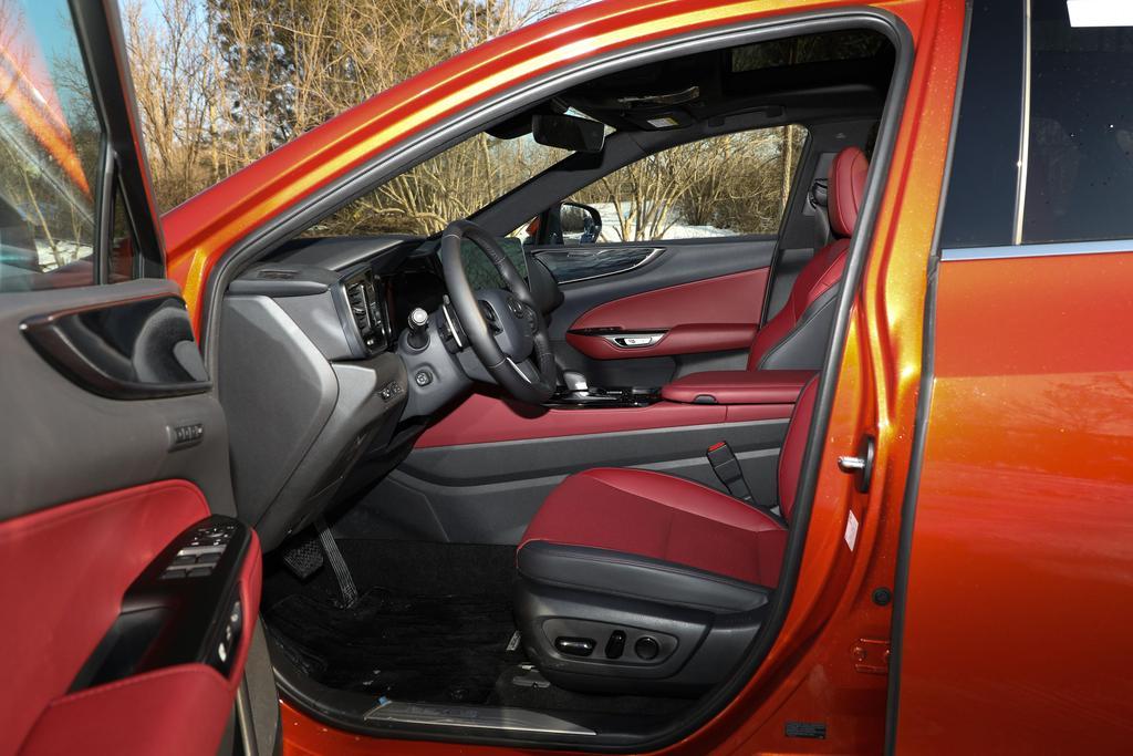 雷克萨斯nx首付50%月供多少,雷克萨斯nx首付多少钱