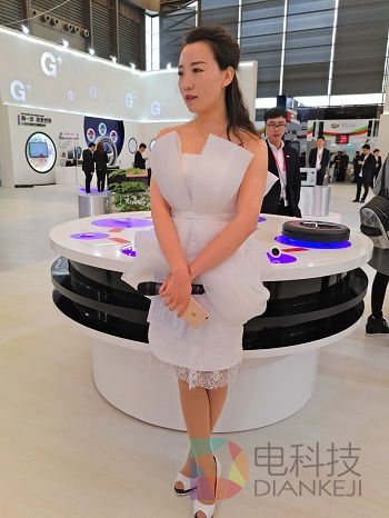 妹子多过车展所有AWE你想看的都在这里