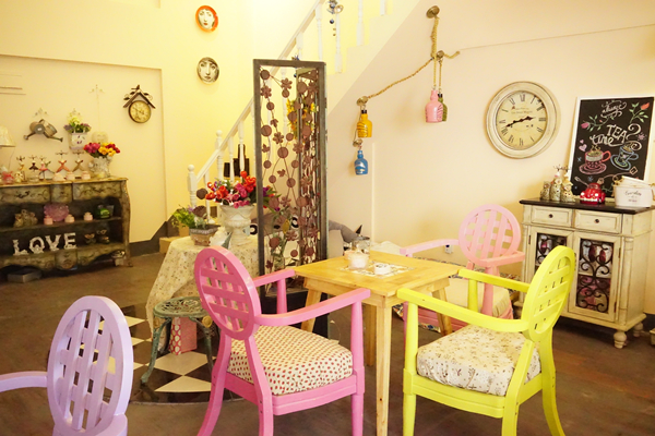 在武汉这里让你随时随地变成粉红色的16岁少女。