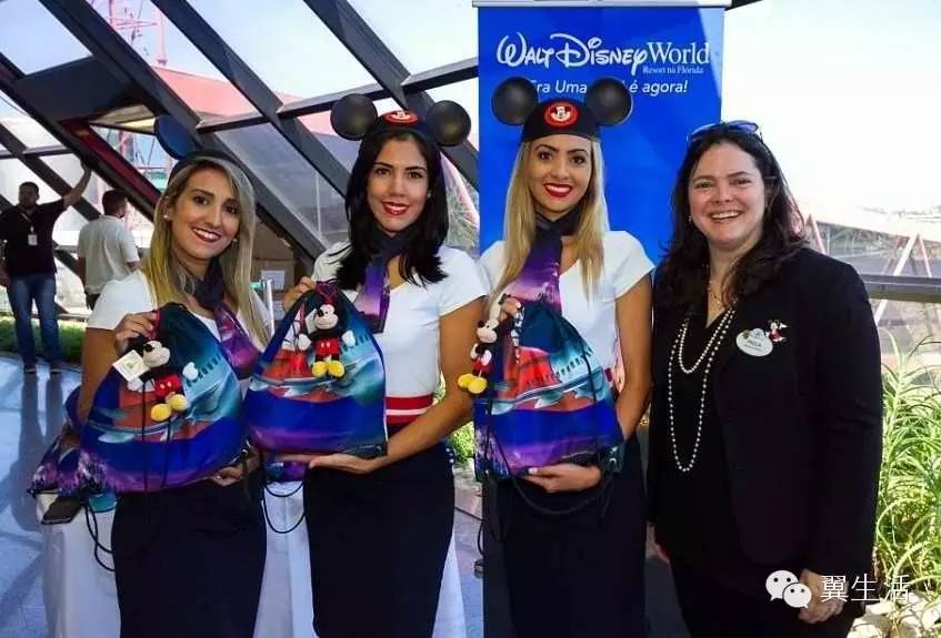 梦幻绘画精致鲜艳,梦幻彩绘插画有哪些